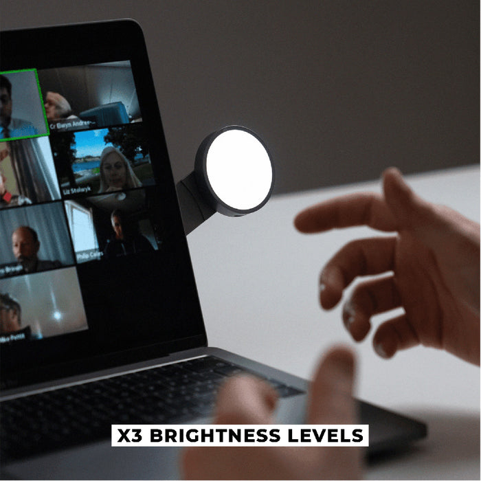 EDGE® Full Kit - Productivity magnetic kit - EDGE® Full Kit - Productivity magnetic kit - Carrara White - Compact round LED light with adjustable brightness attached to laptop edge, illuminating workspace. - Rolling Square EDGE® Full Kit - Productivity magnetic kit - Carrara White - Compact round LED light with adjustable brightness attached to laptop edge, illuminating workspace. - Rolling Square